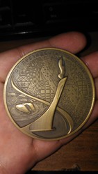Настольная паметная медаль Олимпийских и паралим.игр в г.Сочи 2014г